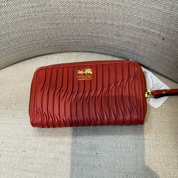 Coach wristlet. Final price - Picture 3 of 3